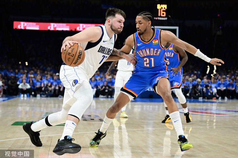 向怀特一侧 向怀特一侧