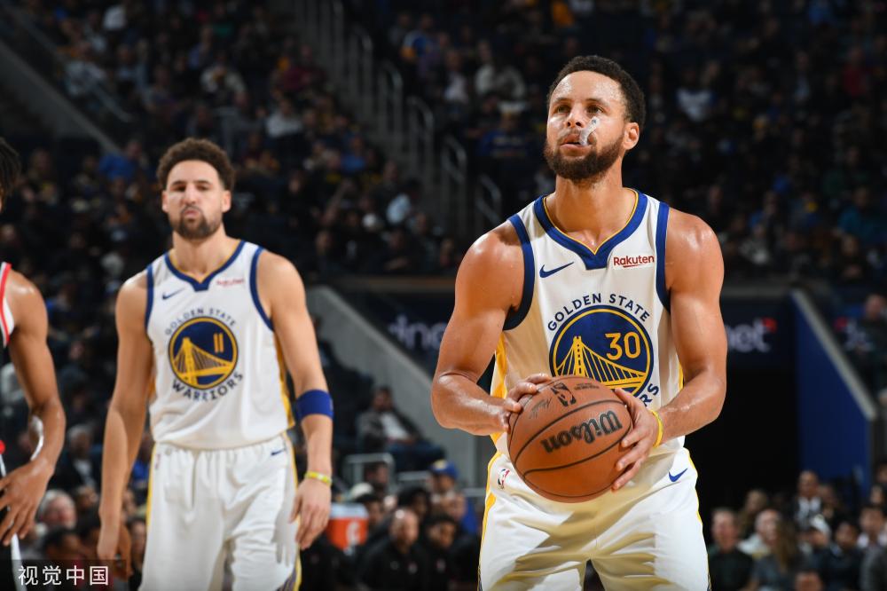 随着论坛的 随着论坛的